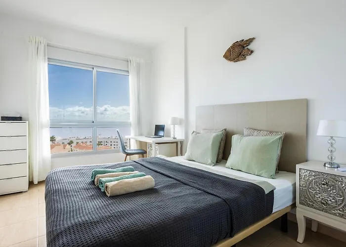 Casa Doble - Penthouse, Pool, Priv Parking, Fibre Net, Spacious Terrace דירה סן מיגל דה אבונה